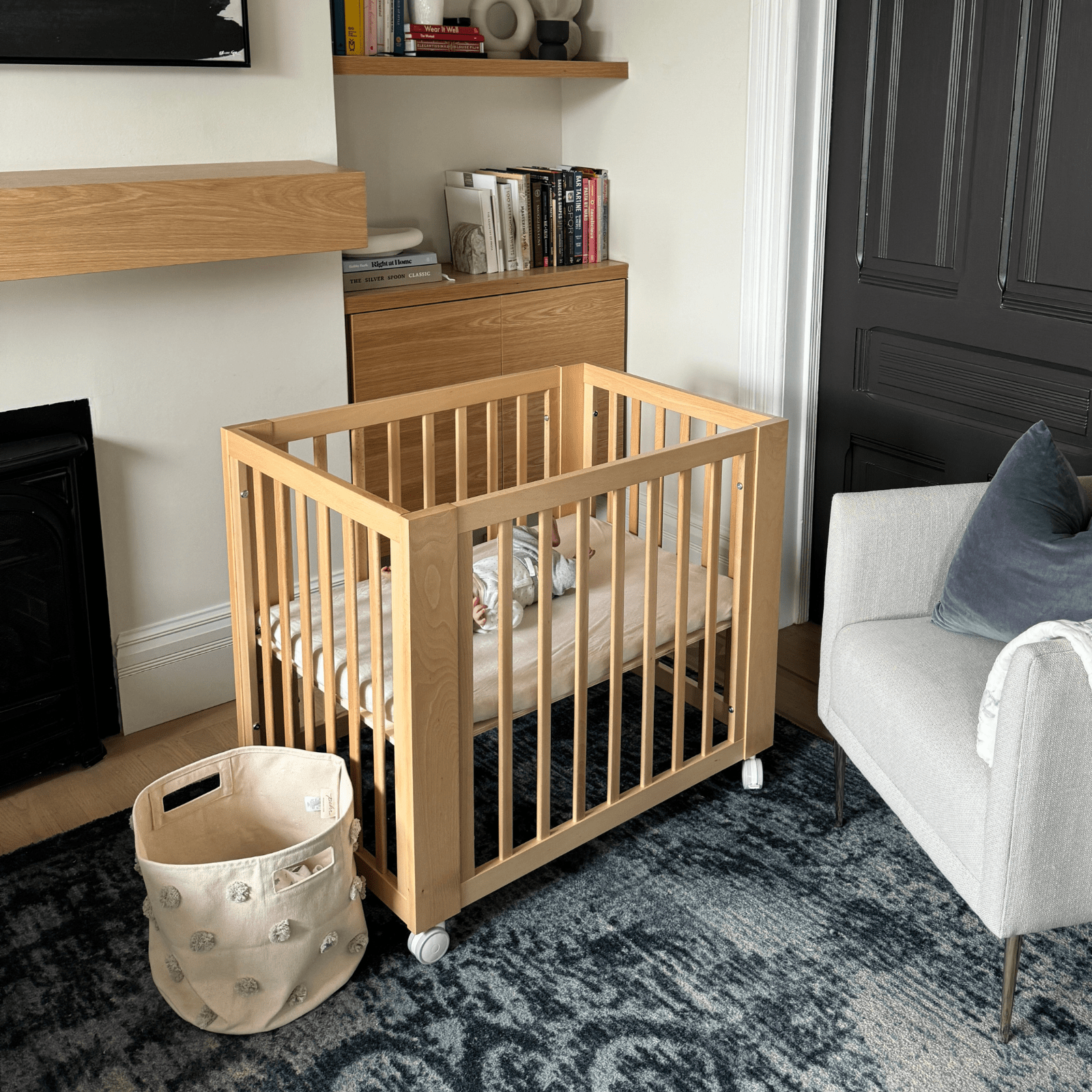 DADベッドレスト spirit-8-in-1-convertible-crib