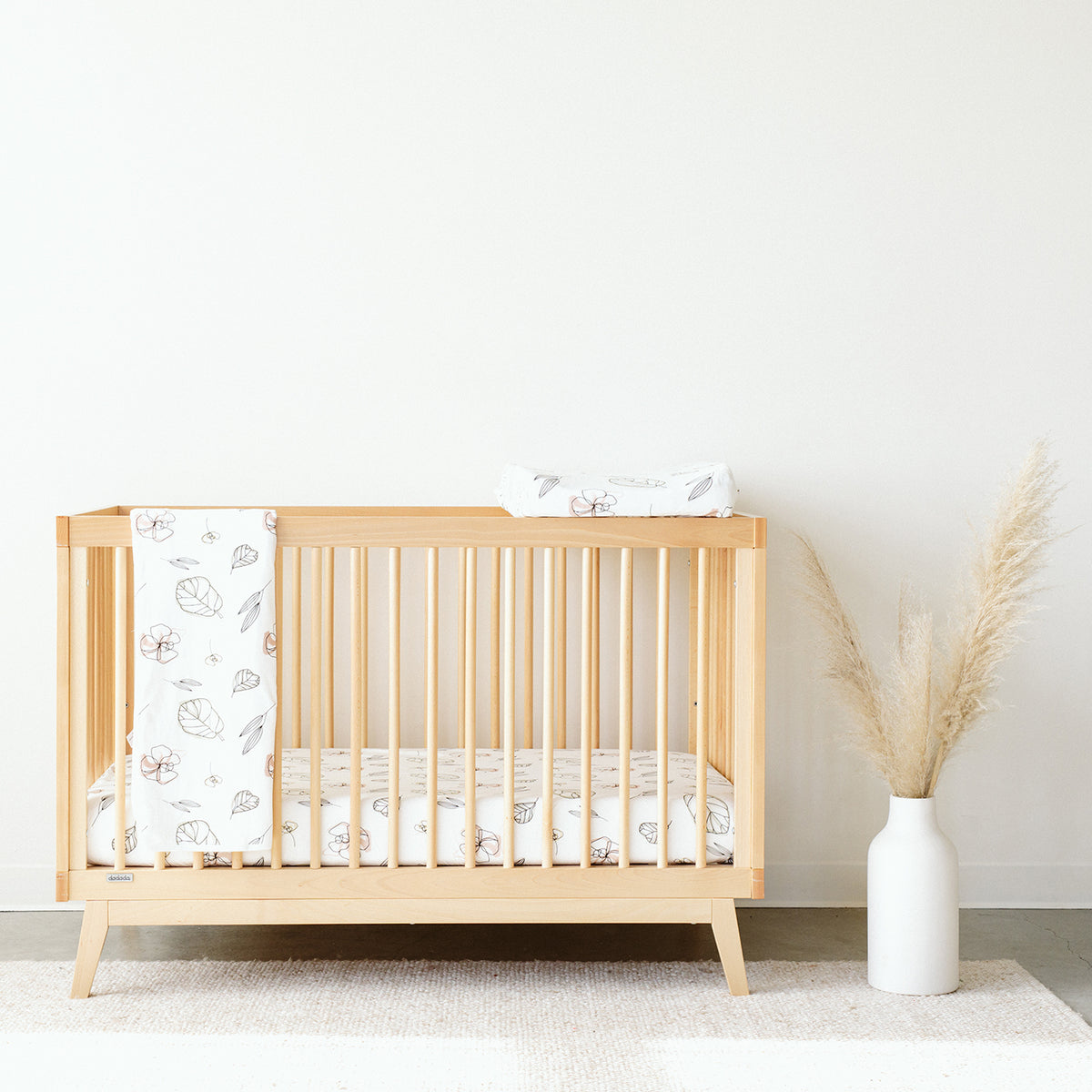Cuna Para Bebe 4 en 1 Infant Convertible Modern Baby Crib Black/Natural NEW