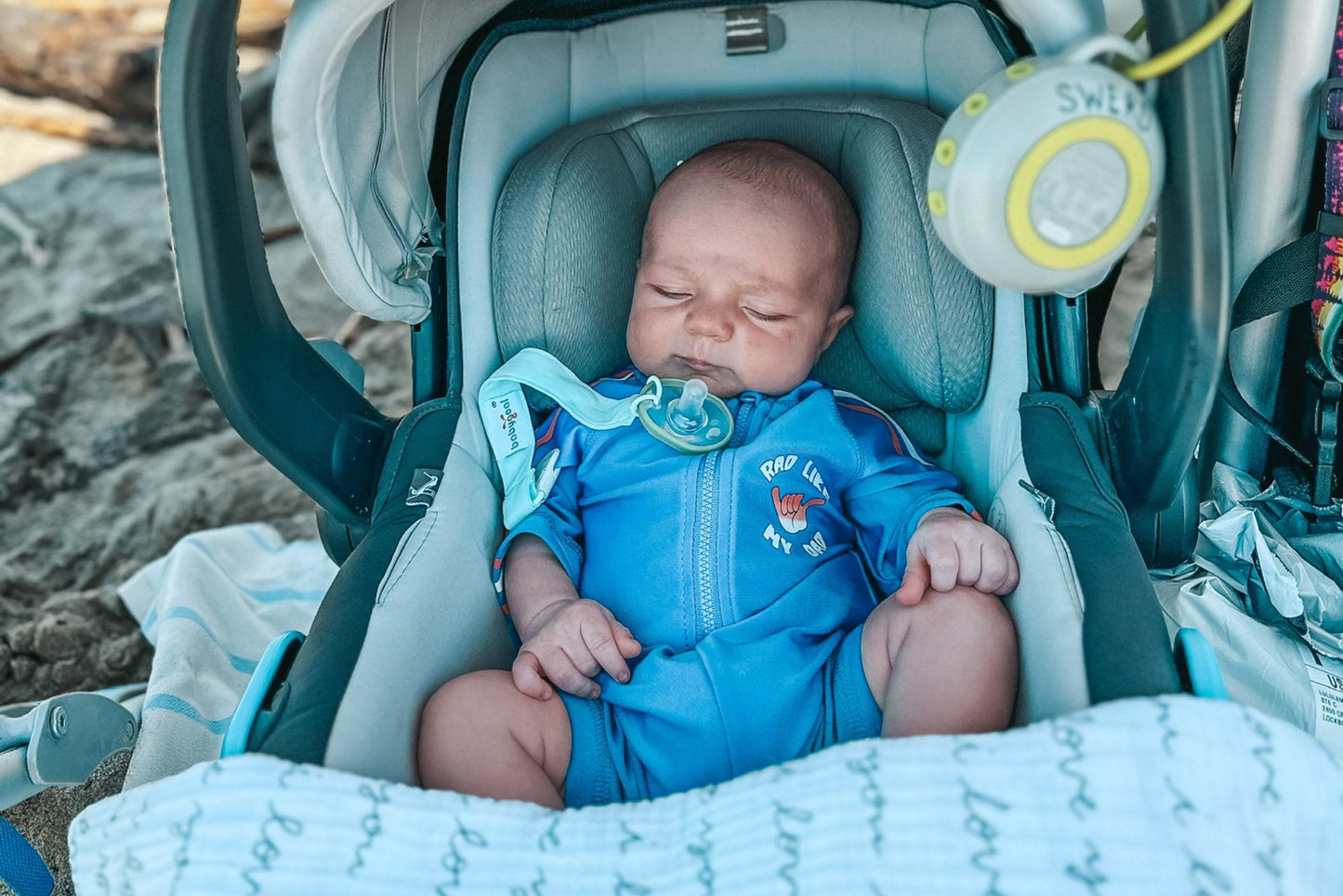 8 Tips for Great Sleep on Vacation with a Baby or Toddler - dadada baby