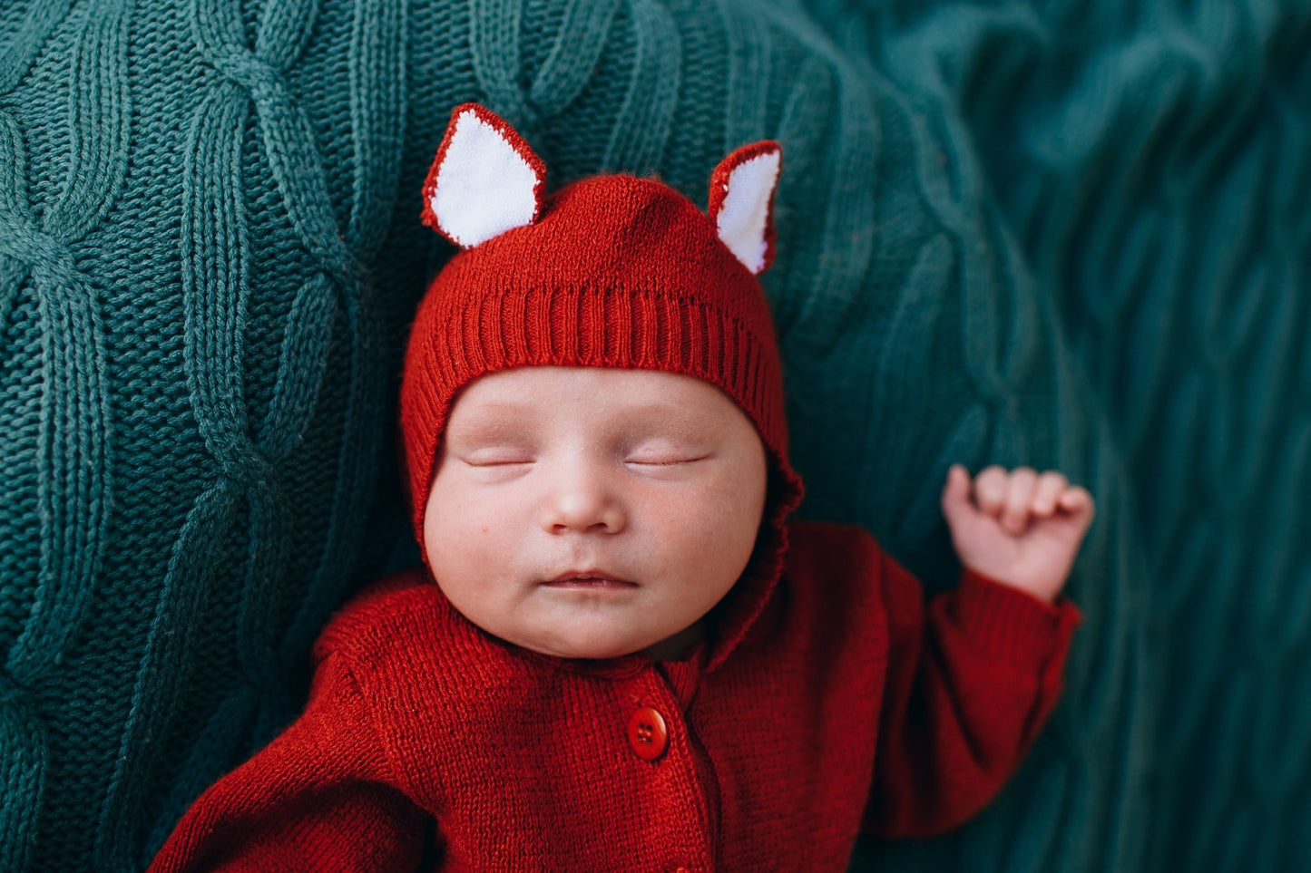 Holiday Colors, and How They Affect Your Baby - dadada baby