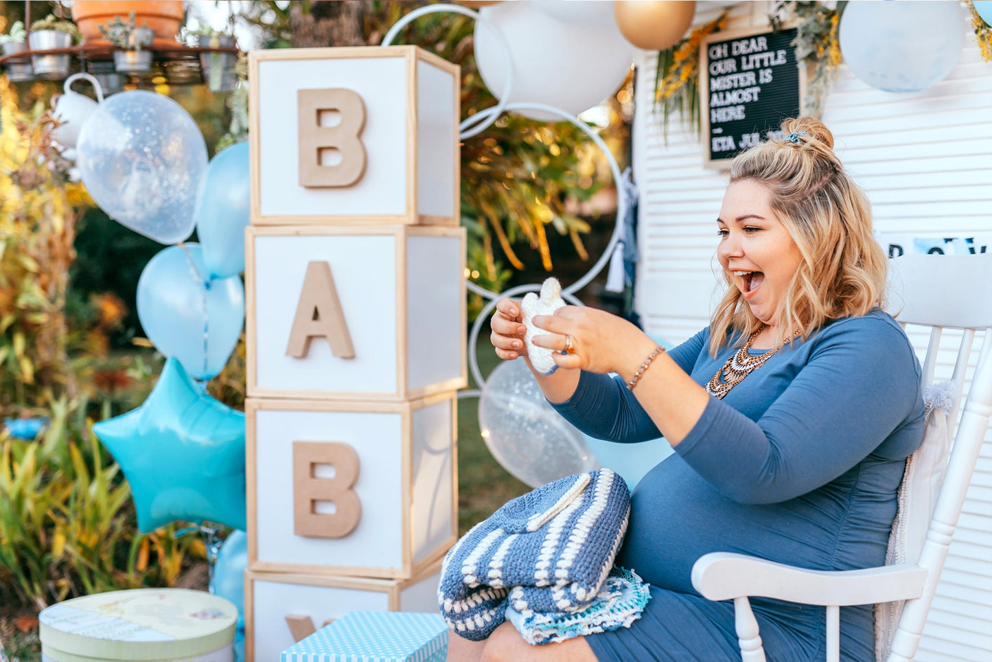 How to Throw a Thoroughly Modern Baby Shower in 2022 - dadada baby
