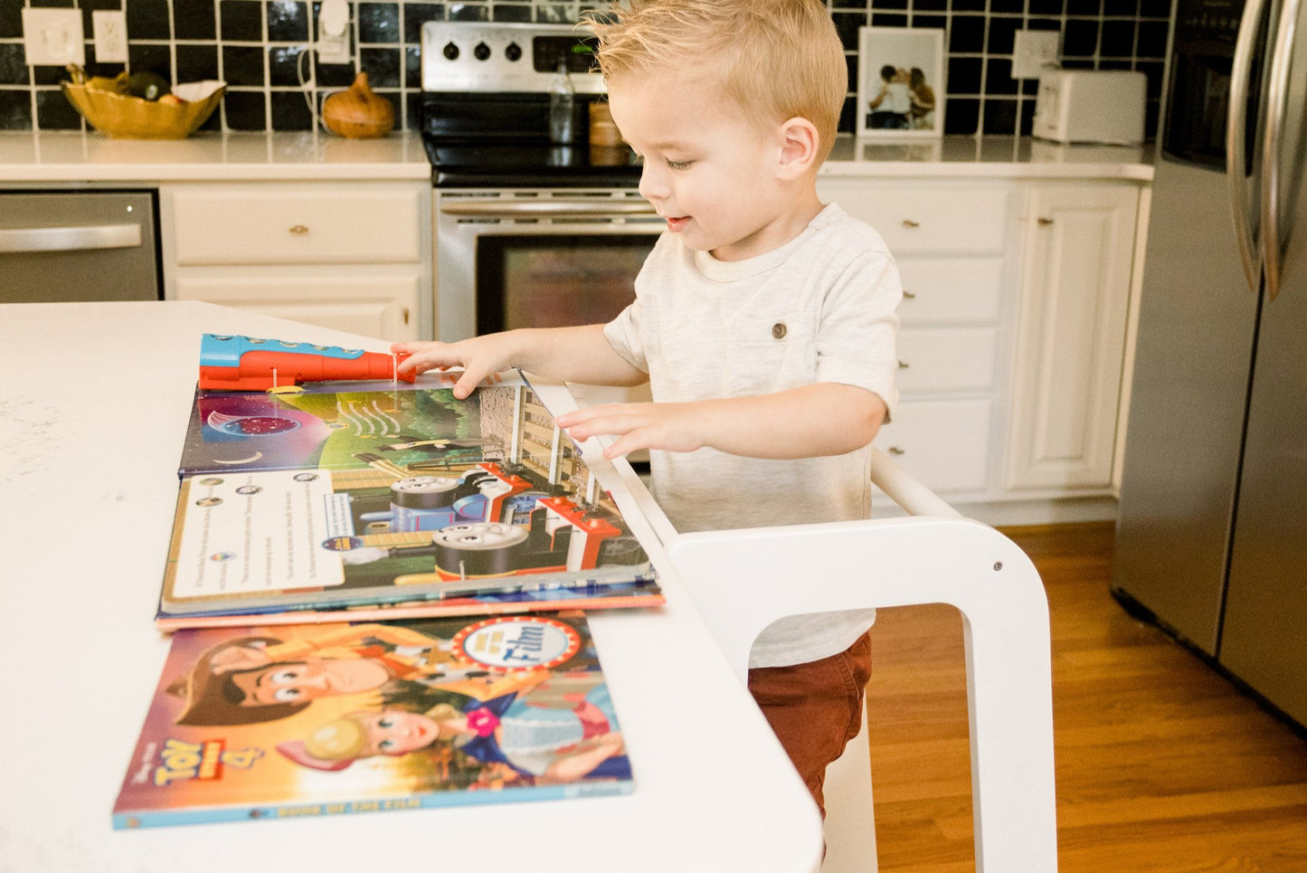 Toddler Tower Ideas - dadada baby