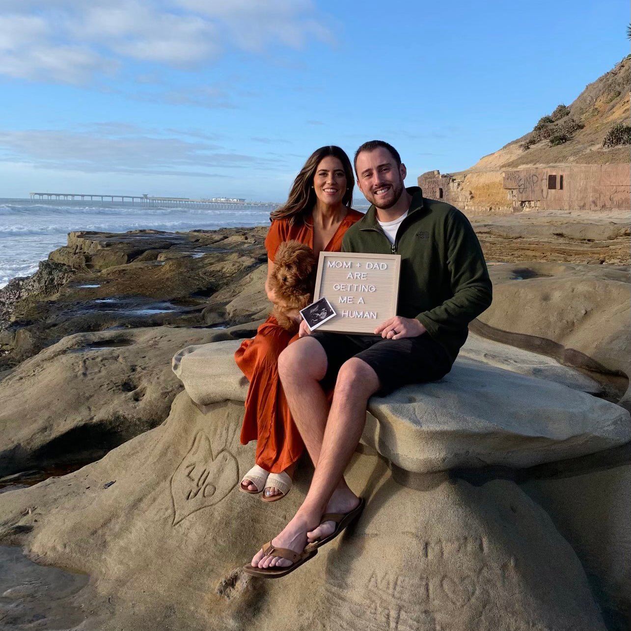 Unexpected Ways to Announce You’re Expecting - dadada baby
