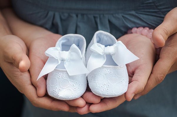 What to Bring to the Baby Shower: Our Top 10 Must-Give Summer Gifts - dadada baby