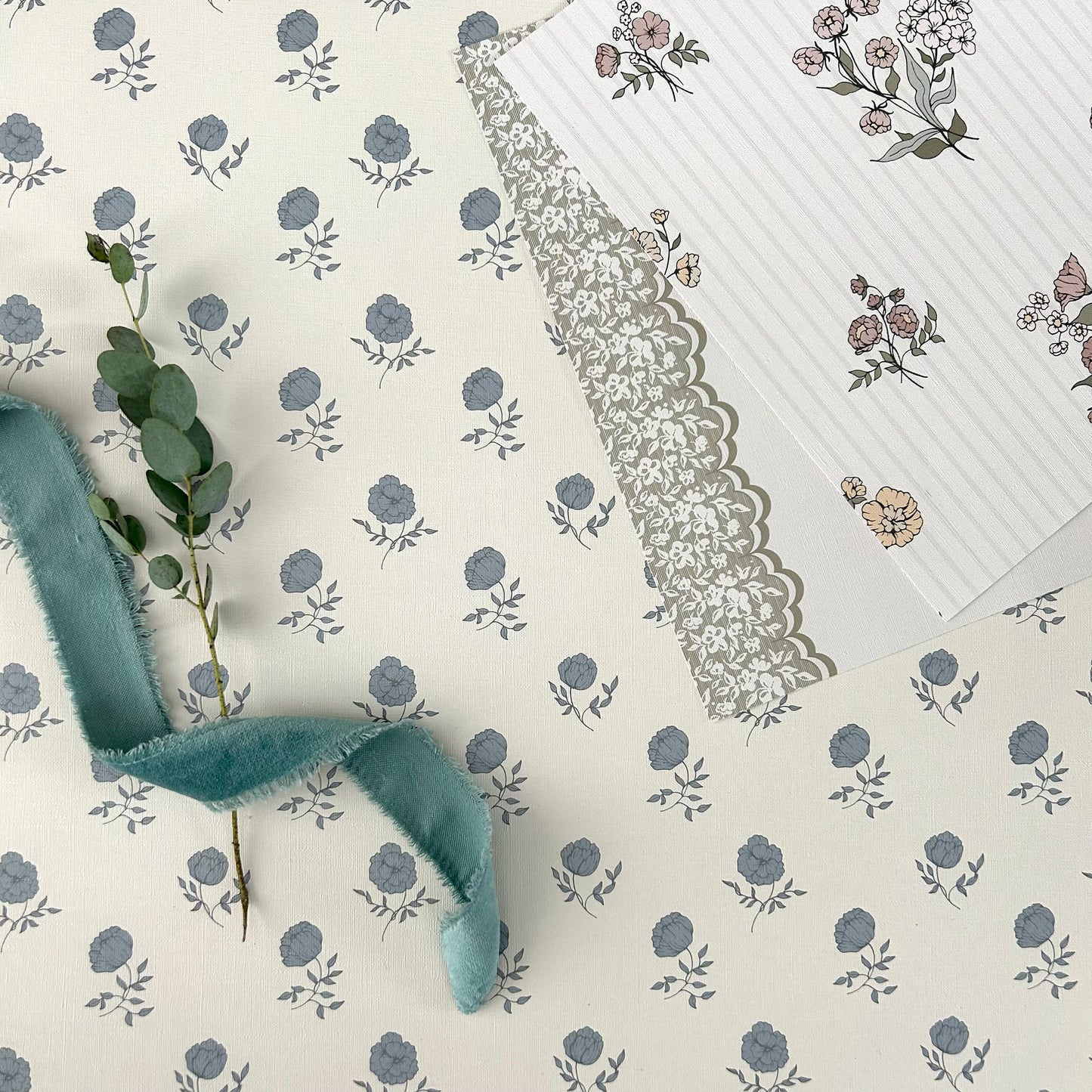 Elle Wallpaper by Ali Anni - Cream and Blue
